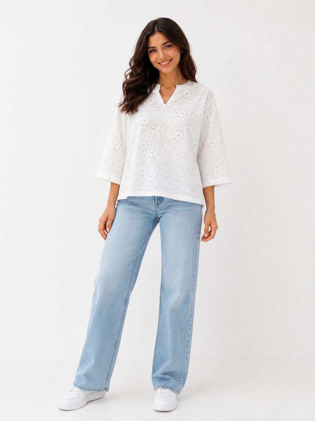 Embroidery blouse - Image 2